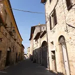 Scappo In Umbria, La Casa Di Eude *