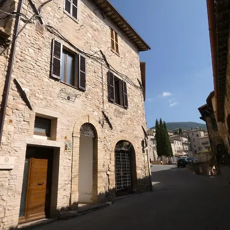 דירה Scappo In Umbria, La Casa Di Eude אסיסי