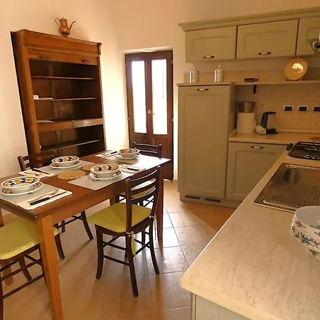 Scappo In Umbria, La Casa Di Eude דירה אסיסי