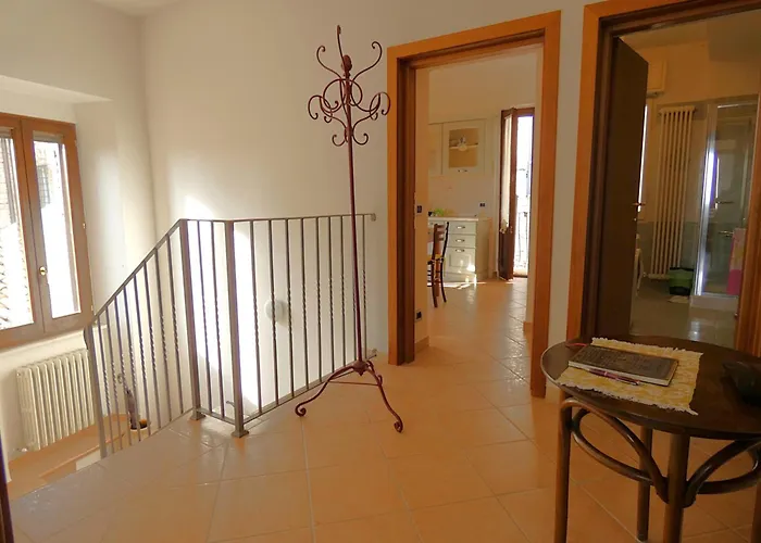 Scappo In Umbria, La Casa Di Eude Assisi